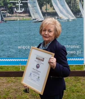 Otwarcie Burmistrz Mrągowa Pani Siemieniec z nagrodą "Przyjaznego brzegu 2016" dla Mrągowa